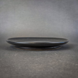 Onora "Chula" Dinner Plate - Black (with slight imperfections)